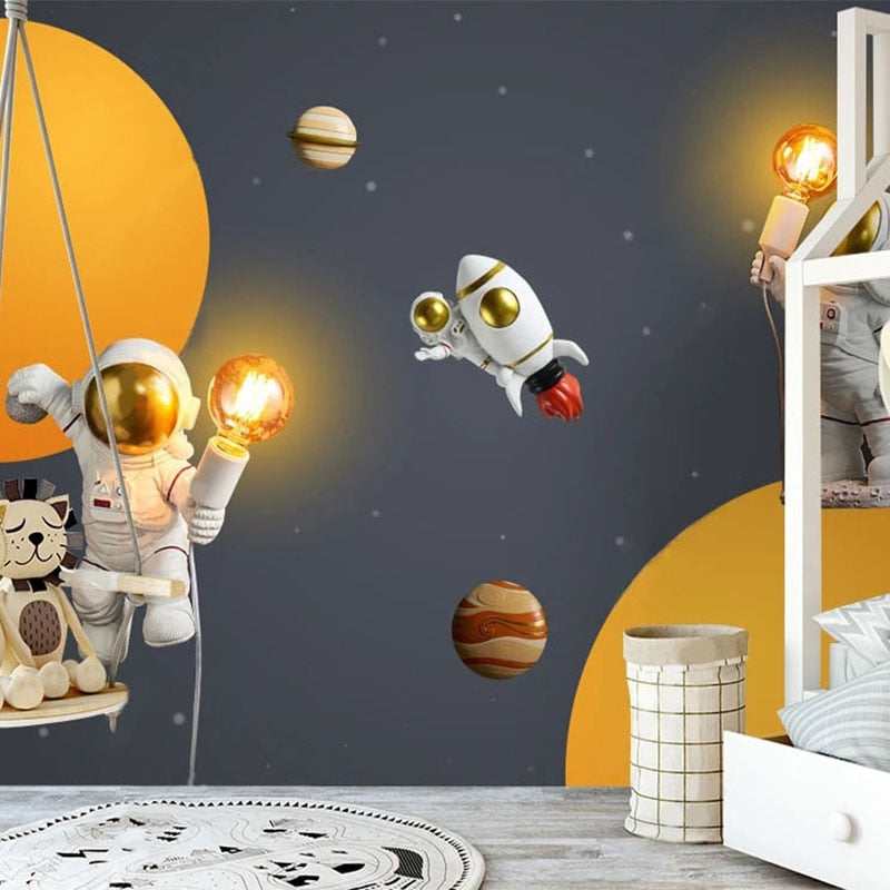 Space Wallpaper <br/> Astronaut Bright Idea!